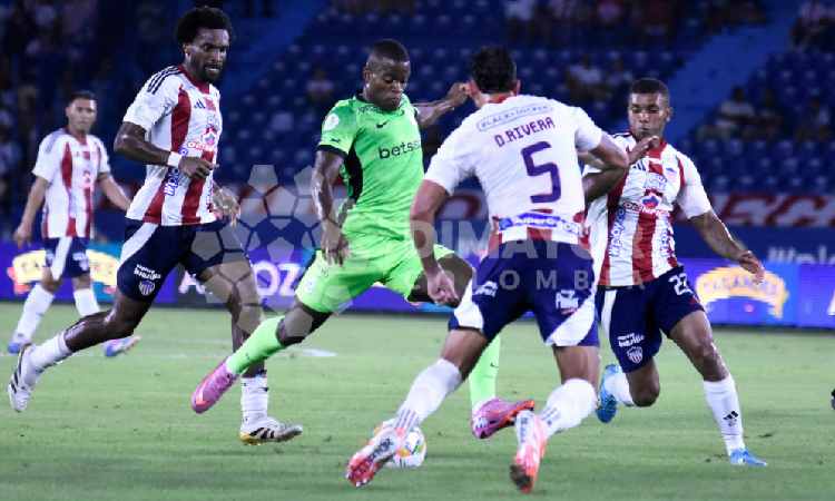 Dimayor castiga la pirotecnia de Junior y Atlético Nacional