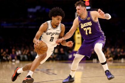Los Lakers se estrellan en la Copa NBA ante los Spurs