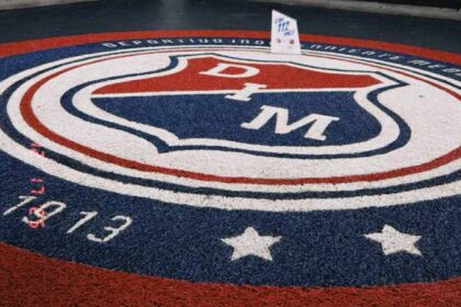 Jugador del DIM se entrenará con el Manchester City