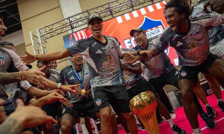 Junior está esperando una oferta de Gremio por José Enamorado