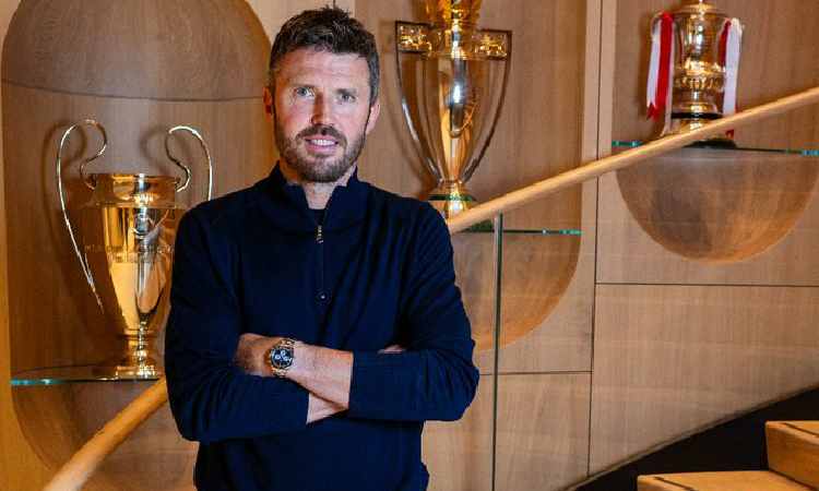 Manchester United nombra a Carrick como técnico interino