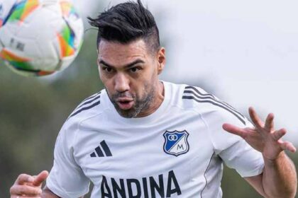 Filtraron imágenes de la nueva camiseta de Millonarios para 2026