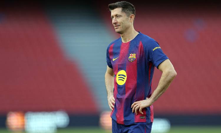 Barcelona goleó a Levante y se pone líder de LaLiga