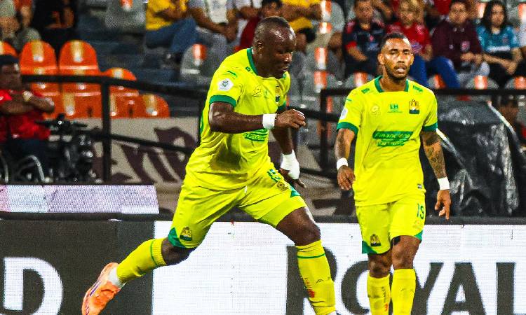 Bucaramanga agravó la crisis del Independiente Medellín