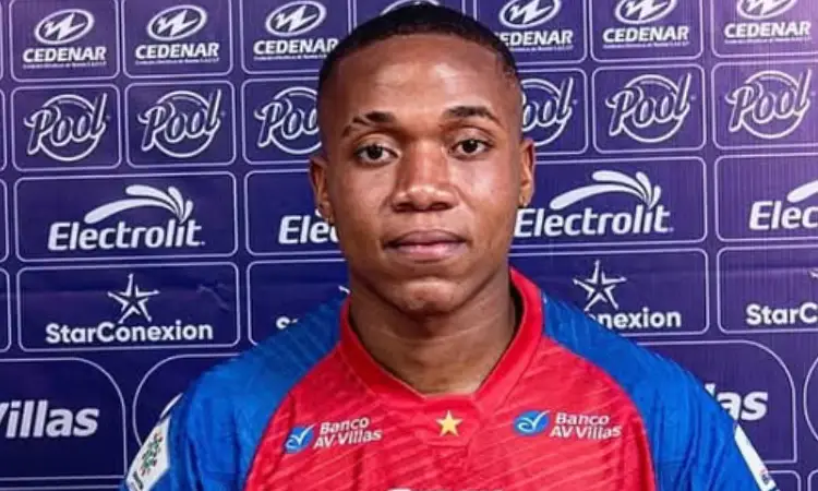 yoshan-valois-sigue-en-el-pasto