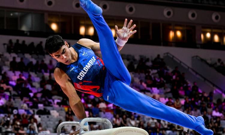 Ángel Barajas ganó oro en la Copa Mundo de Gimnasia 2026