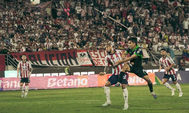 Atlético Nacional humilló a Junior de Barranquilla en el Romelio