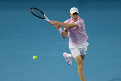 Sinner accede a octavos del Masters 1000 de Miami al vencer a Moutet