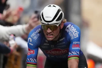 van-der-poel-tirreno-adriatico