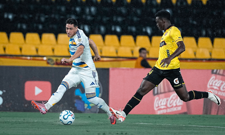 Barcelona golpea a Boca gracias al paraguayo Villalba