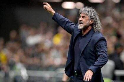 DIM acelera por Leonel Álvarez y negocia su regreso