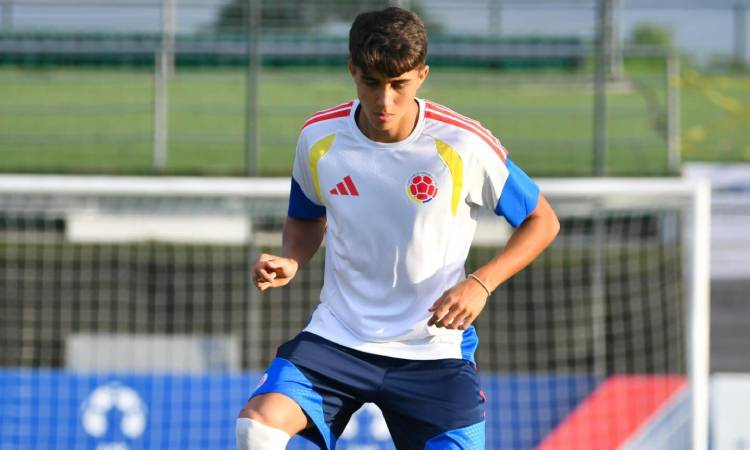 El juvenil de Nacional, Samuel Martínez, ficha por el Liverpool