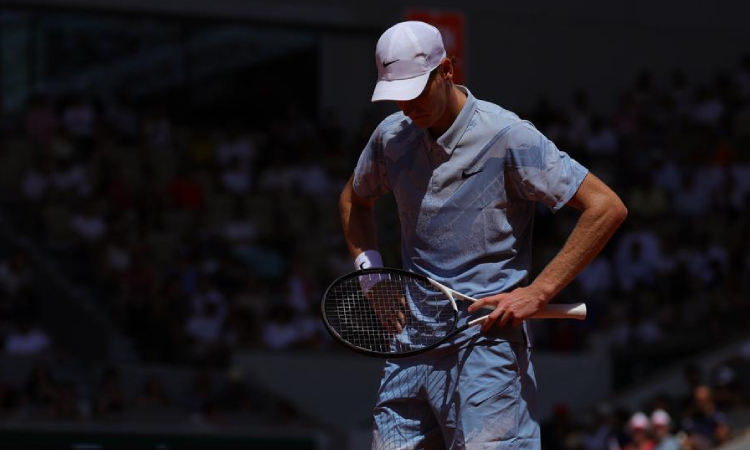 Juan Manuel Cerúndolo y el calor fulminan a Sinner en Roland Garros