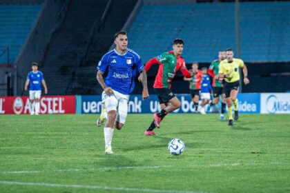 Millonarios venció a Boston River de visitante y sigue con vida