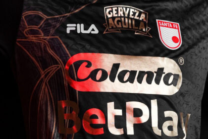 Santa Fe presentó su tercera camiseta para la temporada 2026