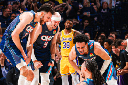 Thunder aguanta embate de Lakers en partido 300 de LeBron en playoffs