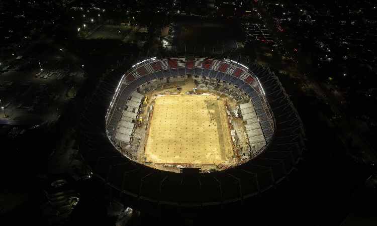 Empezó la siembra hibrida en el estadio del Junior de Barranquilla