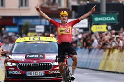 Anthon Charmig gana segunda etapa del Tour de Auvernia-Ródano-Alpes