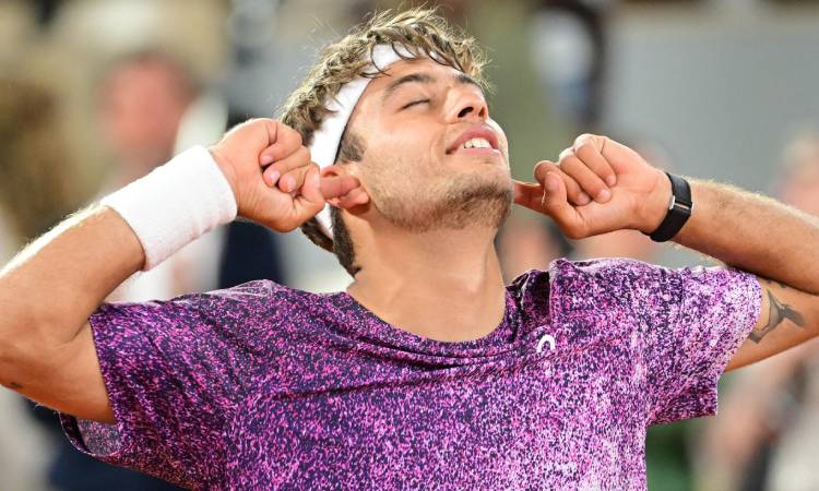 Flavio Cobolli clasificó a semifinales de Roland Garros