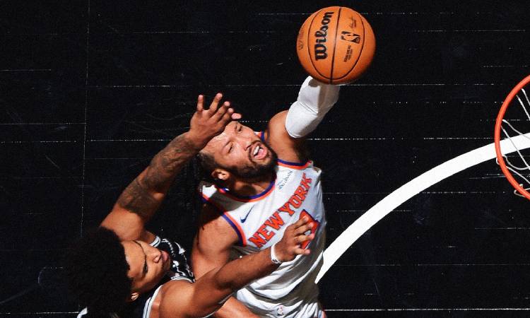 Knicks le ganó a los Spurs en las finales de la NBA