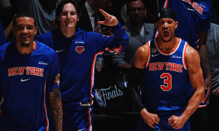 Los Knicks le ganaron a los Spurs y están a dos victorias del título