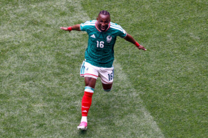 México abre el Mundial con victoria que rompe una maldición