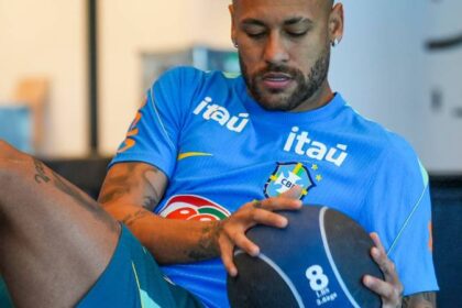 Neymar Jr no jugaría la fase de grupos con Brasil