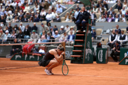 Sabalenka se derrumba ante Shnaider y se despide en cuartos de Roland Garros