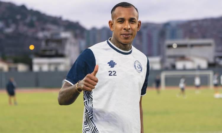 Boca Juniors recupera al colombiano Sebastián Villa