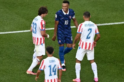 Francia supera a Paraguay y avanza a cuartos del Mundial 2026