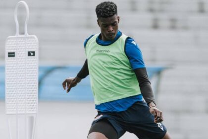 Pablo Ortiz llegó a Barranquilla para firmar con Junior