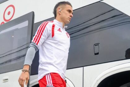 Rafael Santos Borré regresa a River Plate hasta 2029