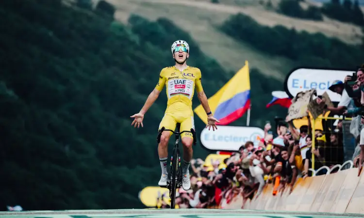 Tadej Pogacar gana la etapa 14 del Tour de Francia 2026