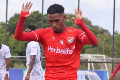 Unión Coclé sorprende al San Francisco con doblete de Lashley