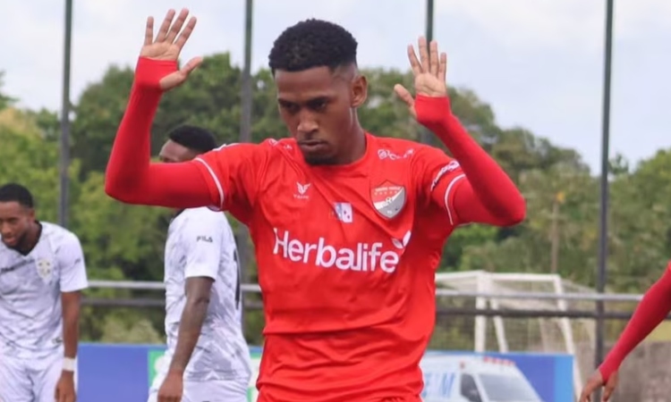 Unión Coclé sorprende al San Francisco con doblete de Lashley